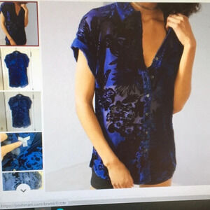ECOTE/COLBALT BLUE-FLORAL BRUSHED VELVET TOP/NEW